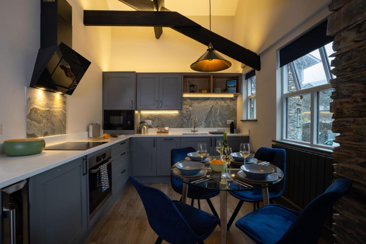 Spacious - Contemporary 2Br Apartment - Central Ambleside - Parking Esterno foto
