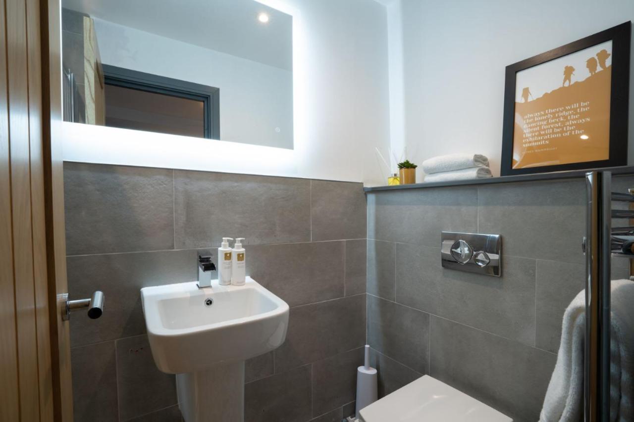 Spacious - Contemporary 2Br Apartment - Central Ambleside - Parking Esterno foto