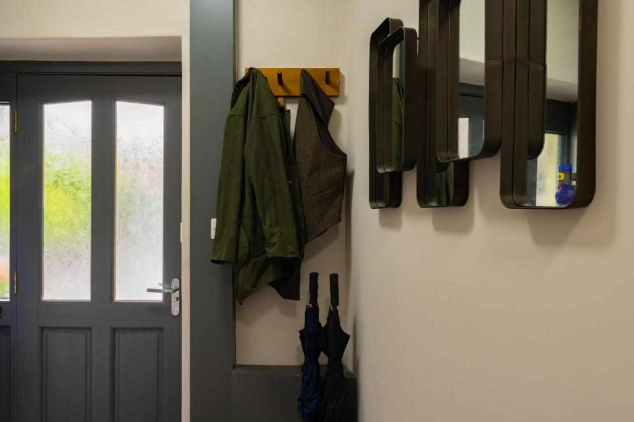 Spacious - Contemporary 2Br Apartment - Central Ambleside - Parking Esterno foto