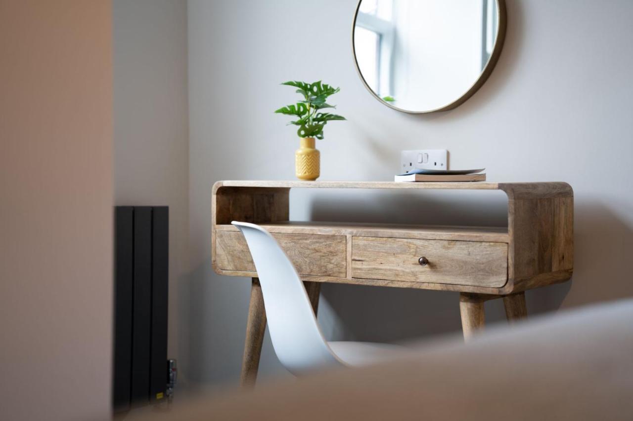 Spacious - Contemporary 2Br Apartment - Central Ambleside - Parking Esterno foto
